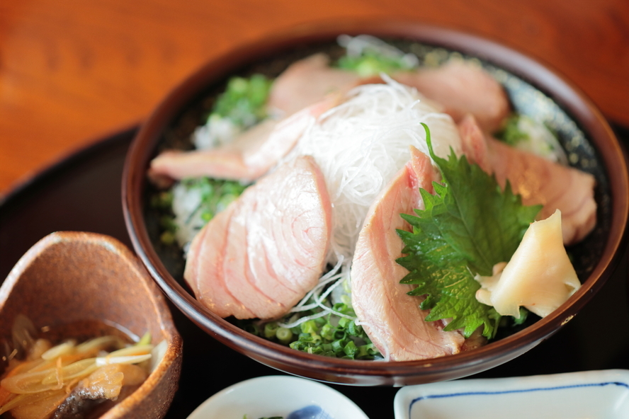 本家 鮪屋