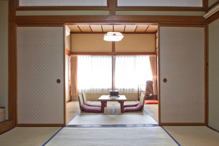 和室 16畳 4